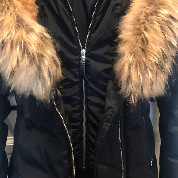 Women's Mackage Winter Coat. Black. Small/XS - Picture 11 of 11